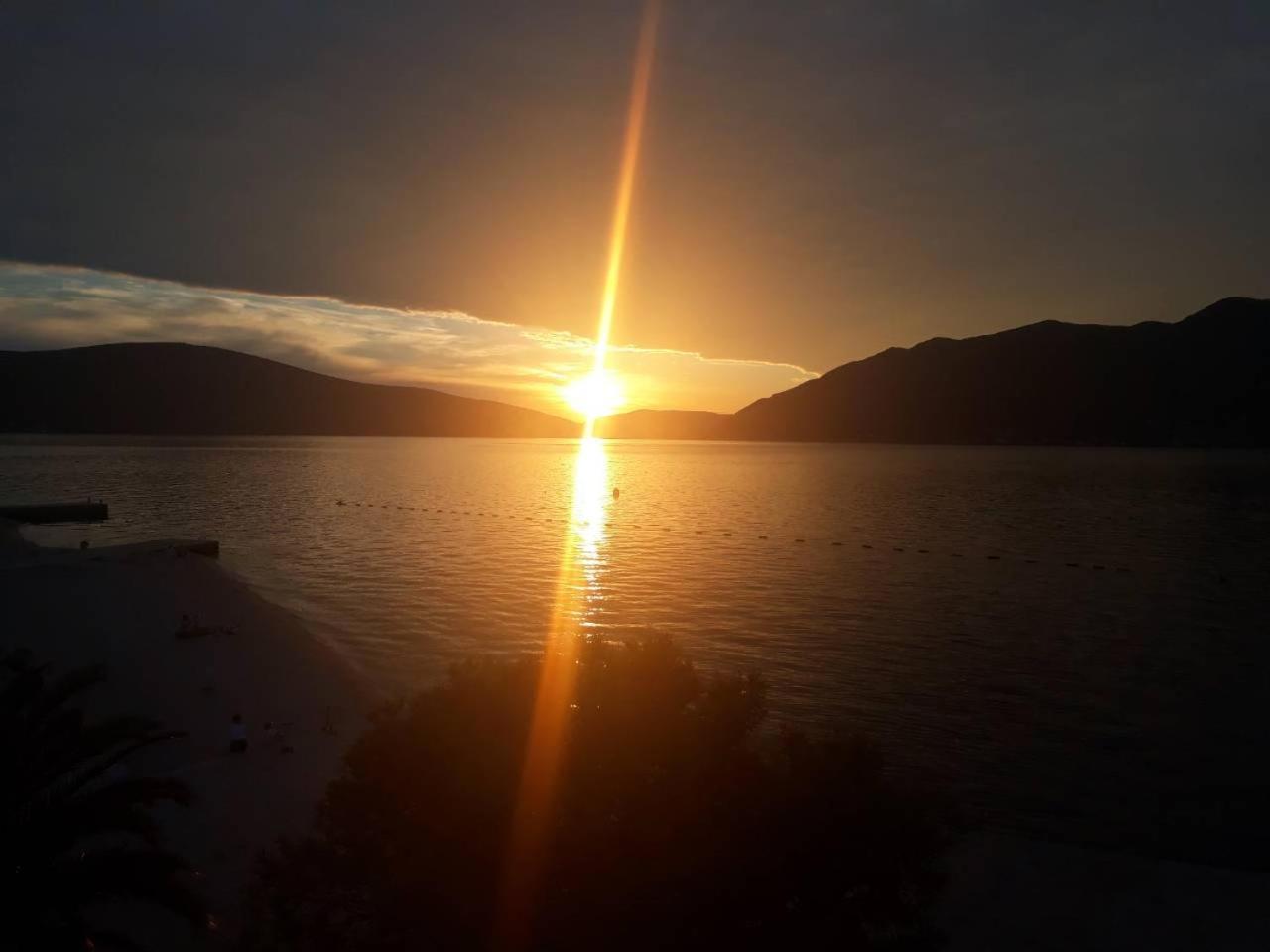 " Tiamat " Apartmani Tivat Exteriér fotografie